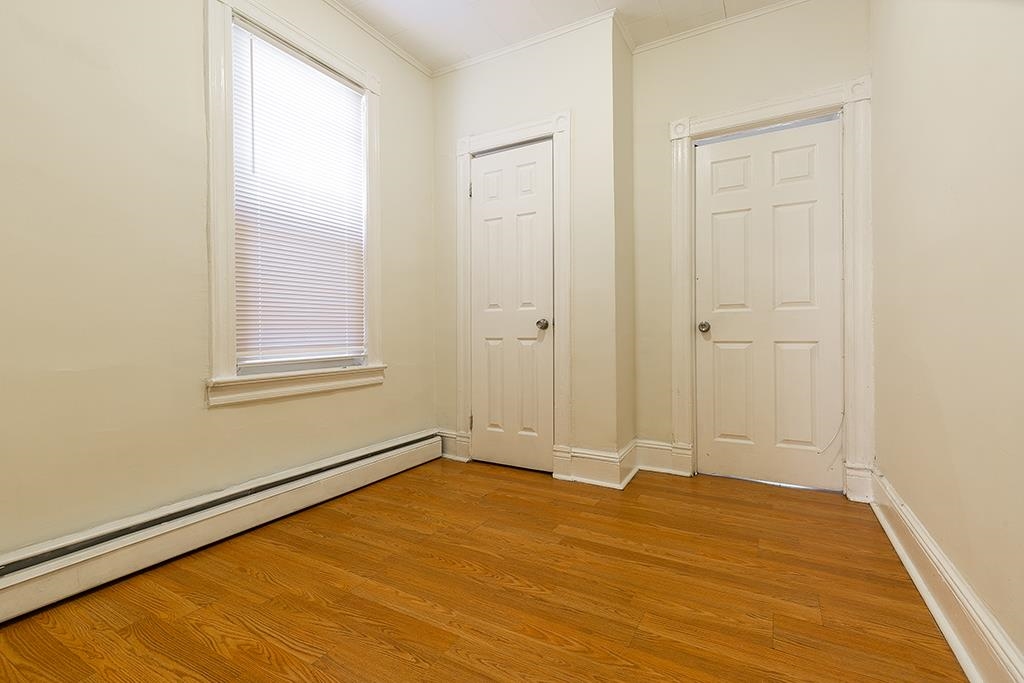 29 CLARK AVE