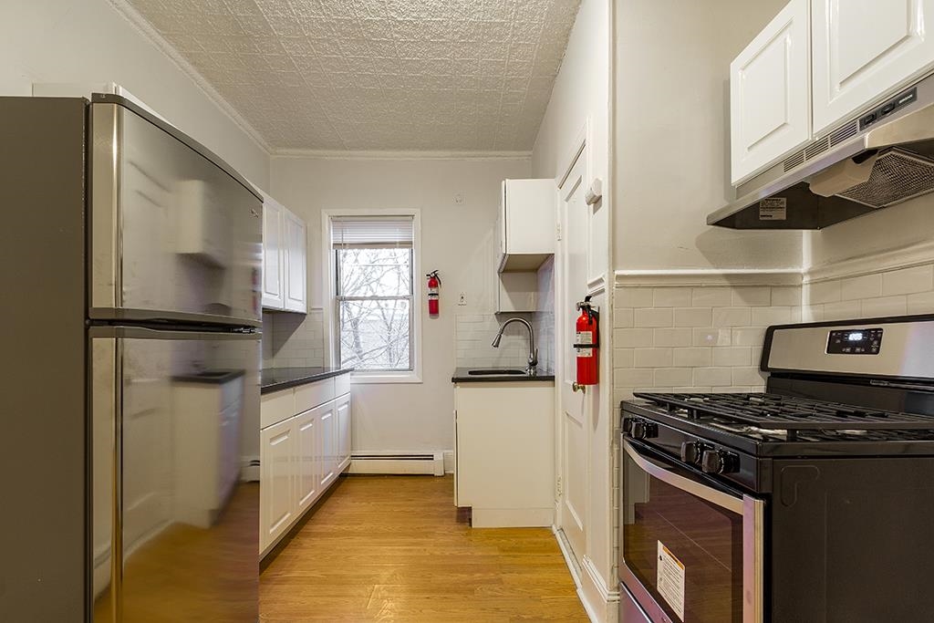 29 CLARK AVE