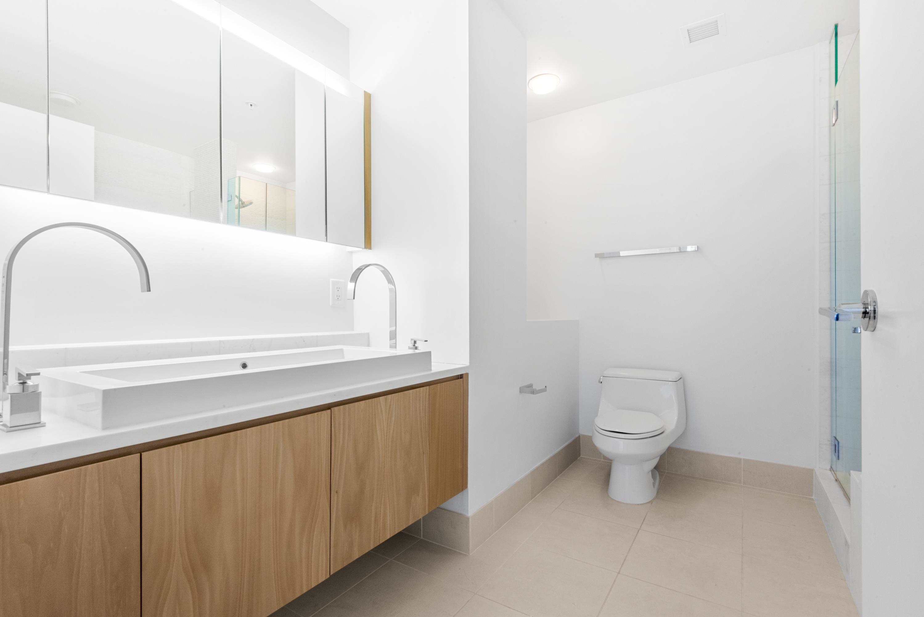 77 HUDSON ST Unit: 3901
