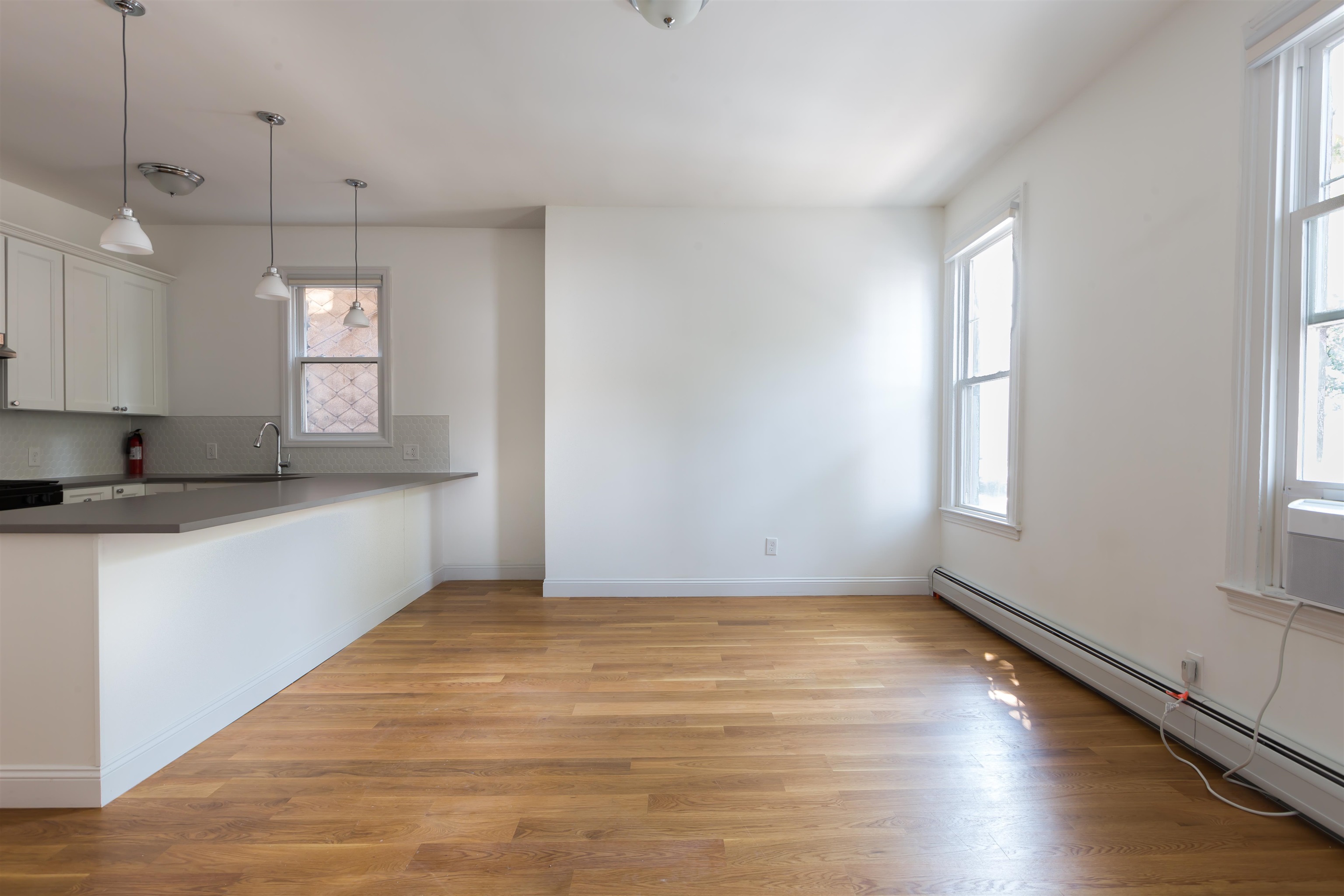 40 MANHATTAN AVE