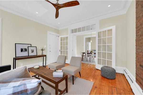 112 WAYNE ST Unit: 2