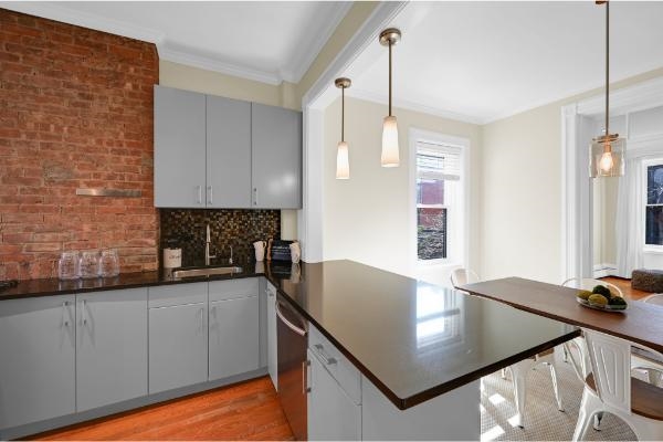 112 WAYNE ST Unit: 2