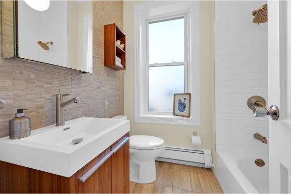 112 WAYNE ST Unit: 2