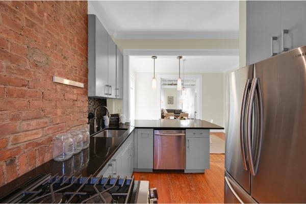 112 WAYNE ST Unit: 2