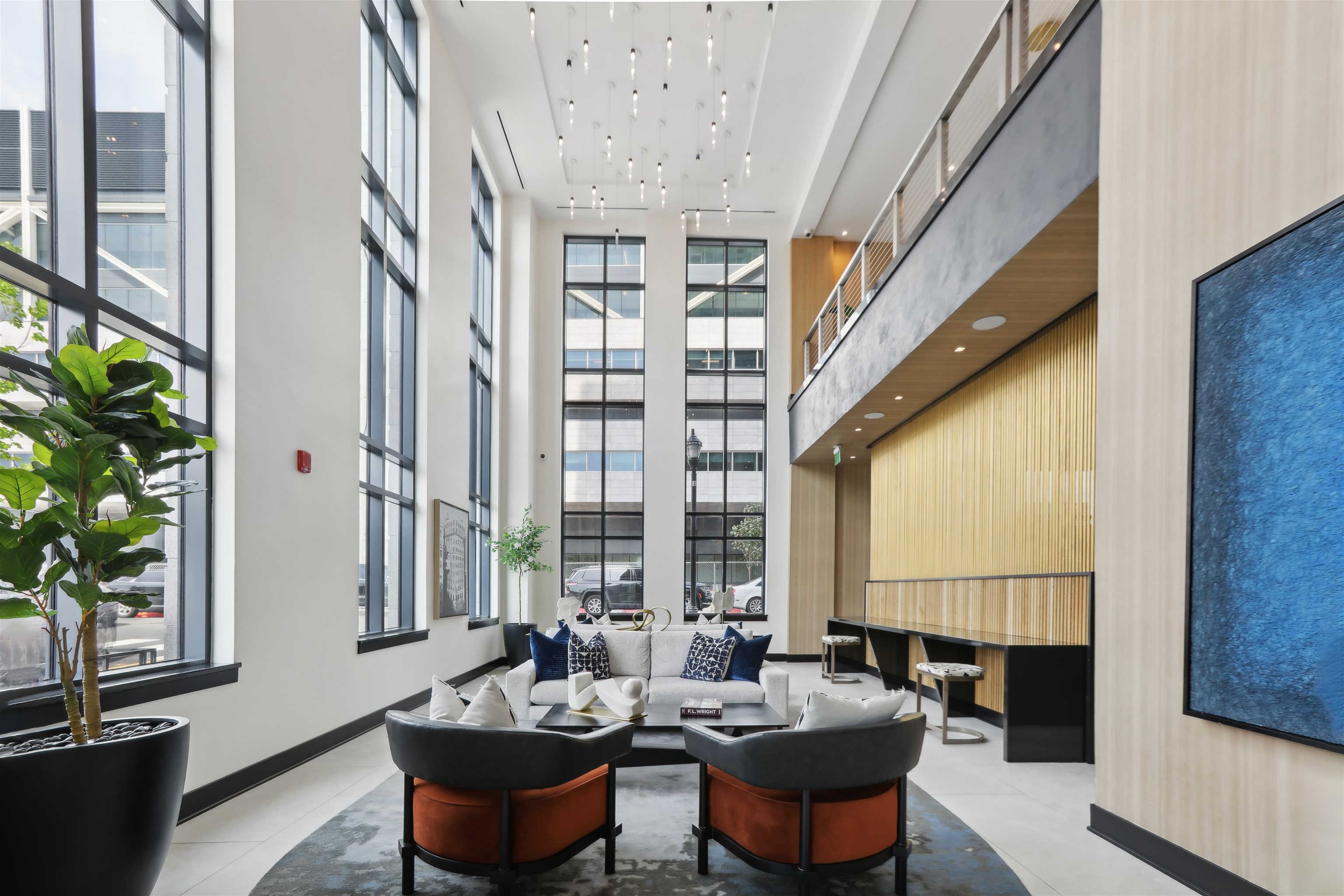 32 OAKLAND AVE Unit: 608