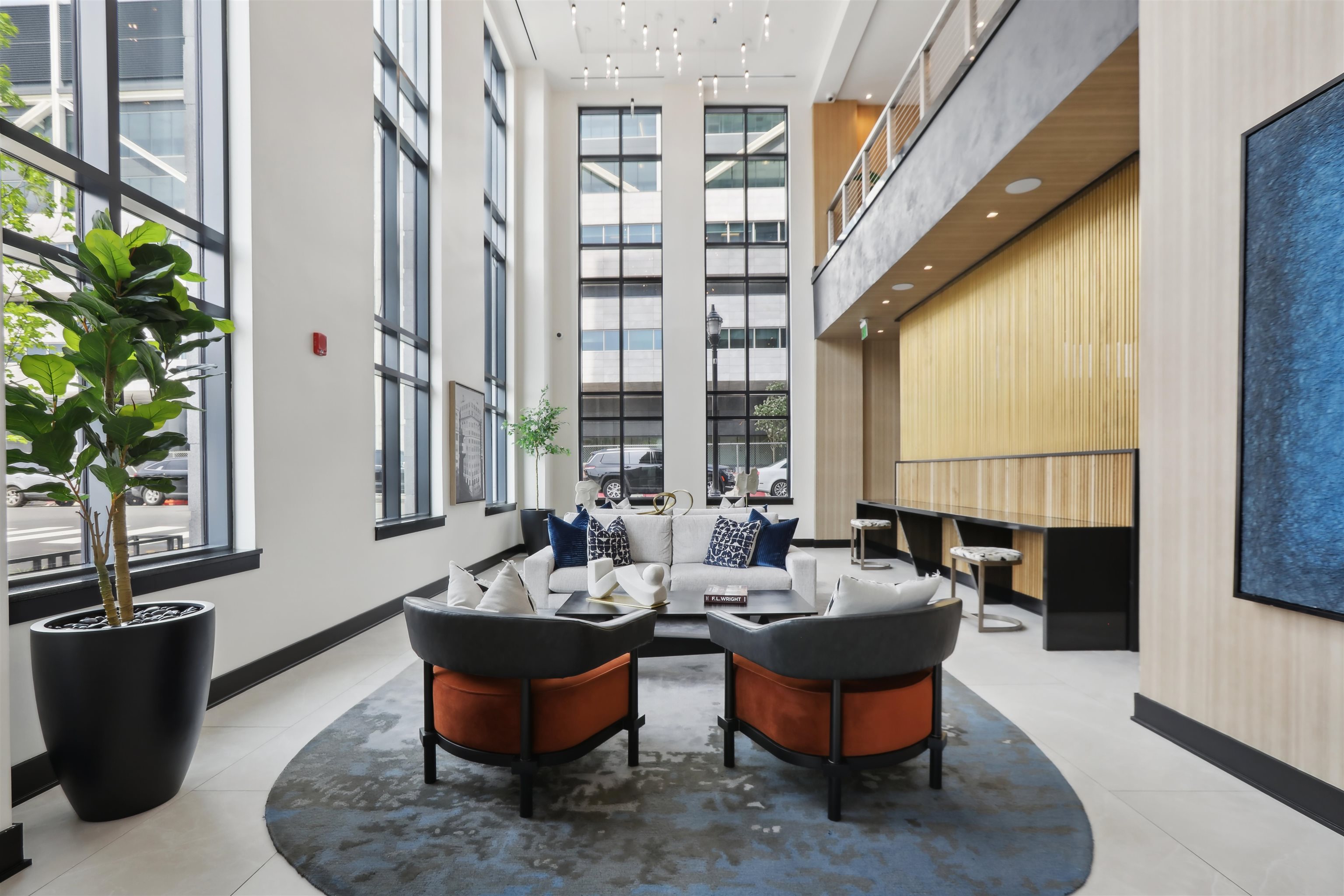 32 OAKLAND AVE Unit: 608