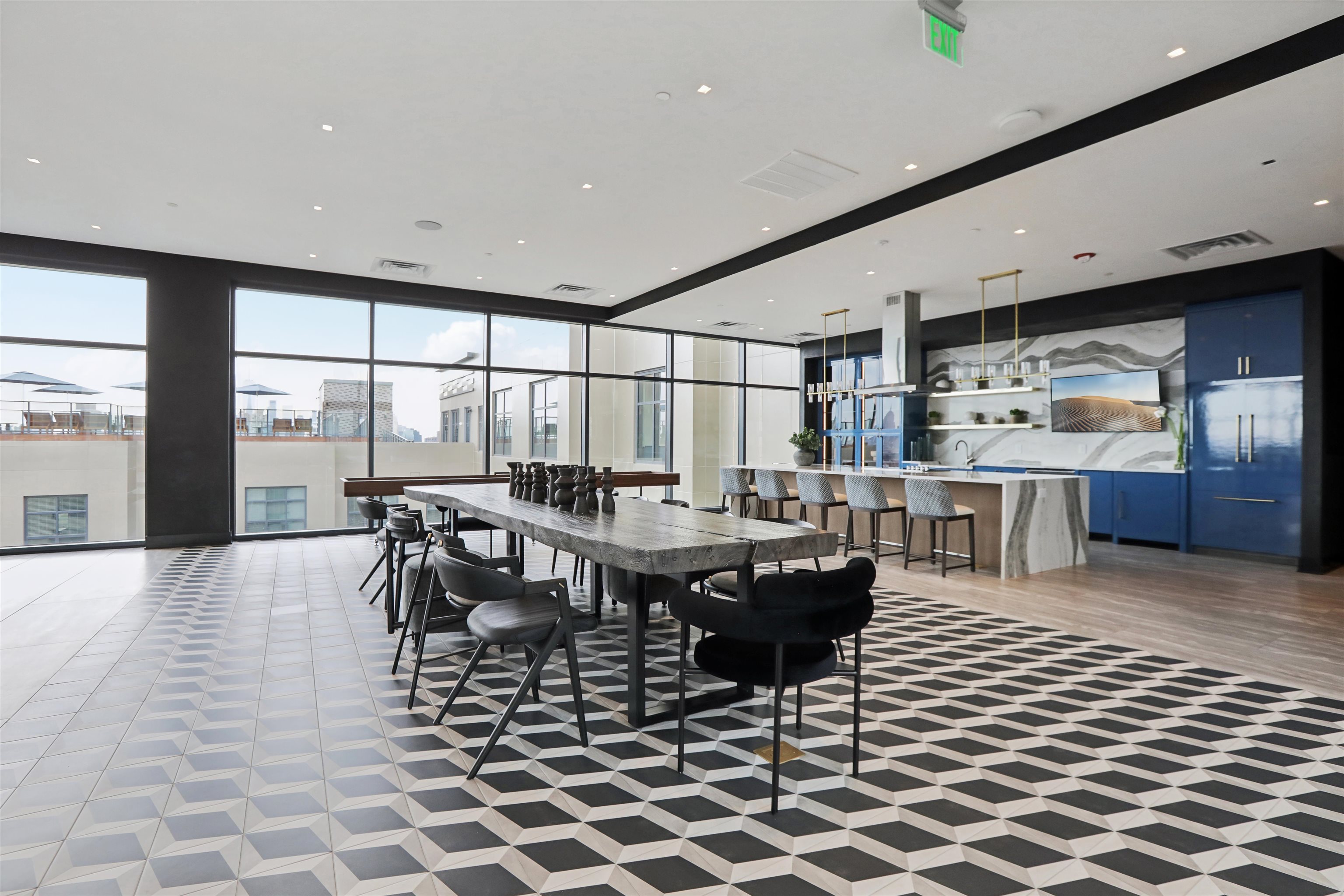 32 OAKLAND AVE Unit: 608