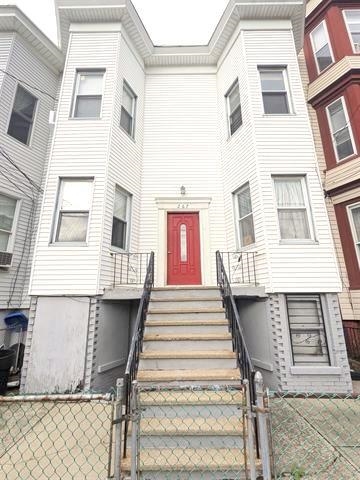 267 WEBSTER AVE Unit: 1L