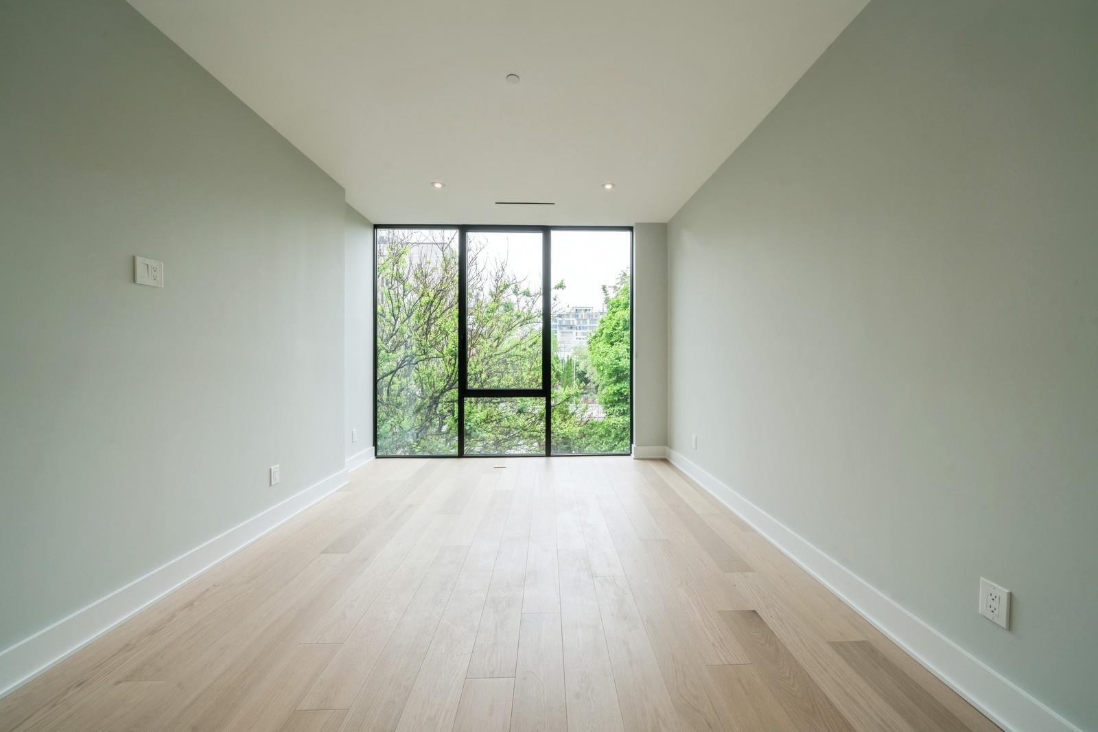 477 MONMOUTH ST Unit: 1