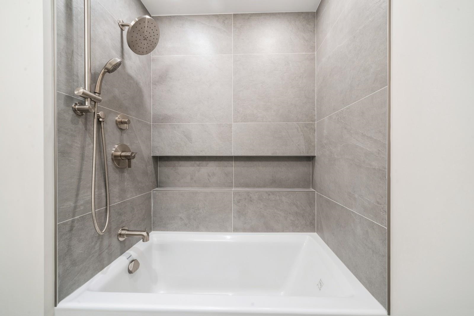 477 MONMOUTH ST Unit: 1