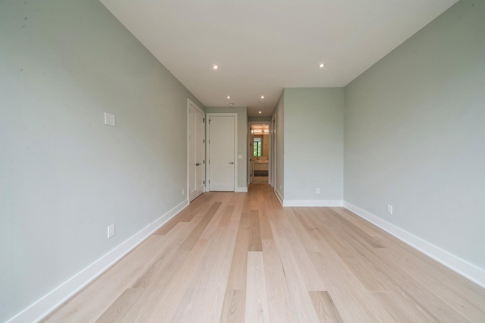 477 MONMOUTH ST Unit: 1