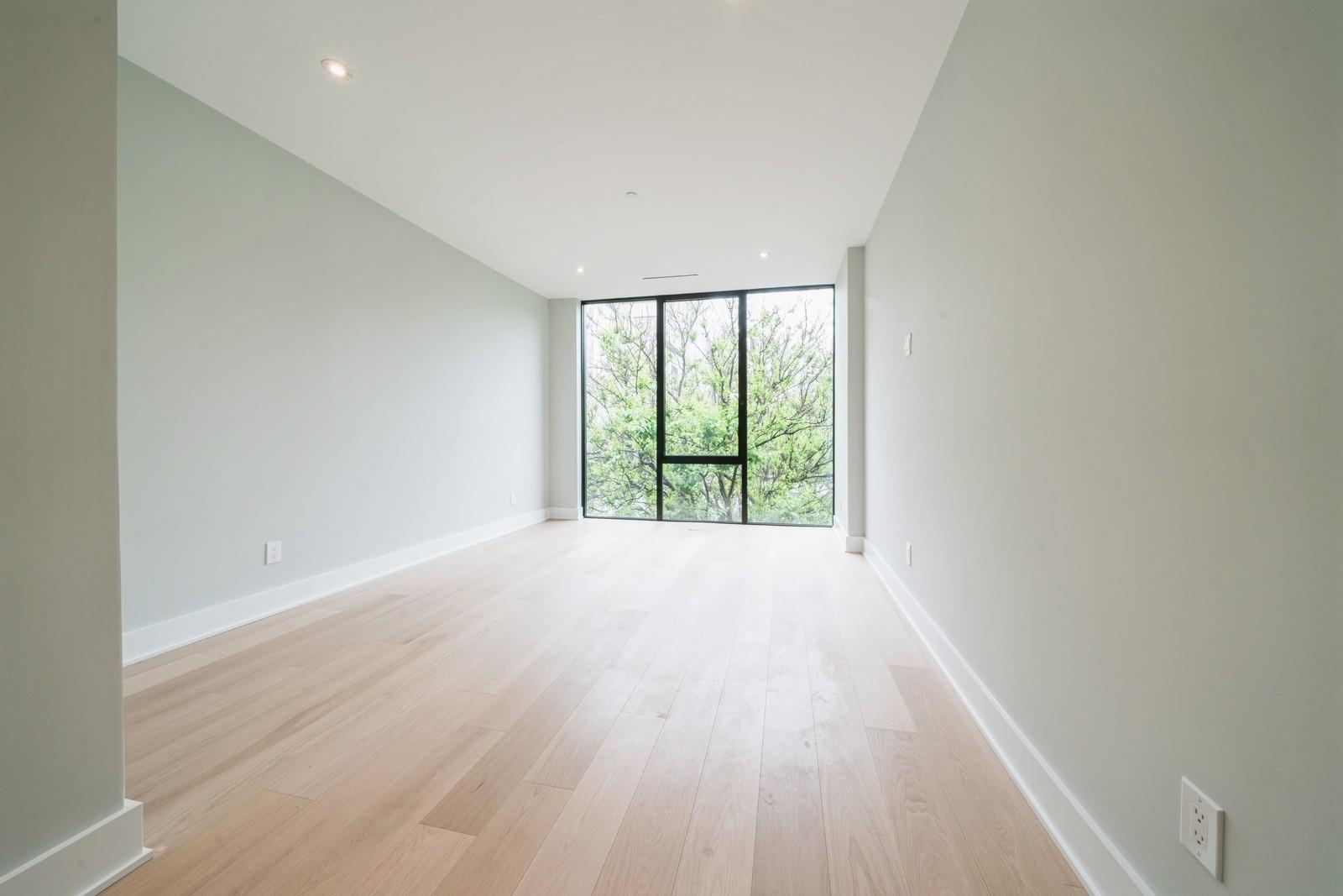 477 MONMOUTH ST Unit: 1