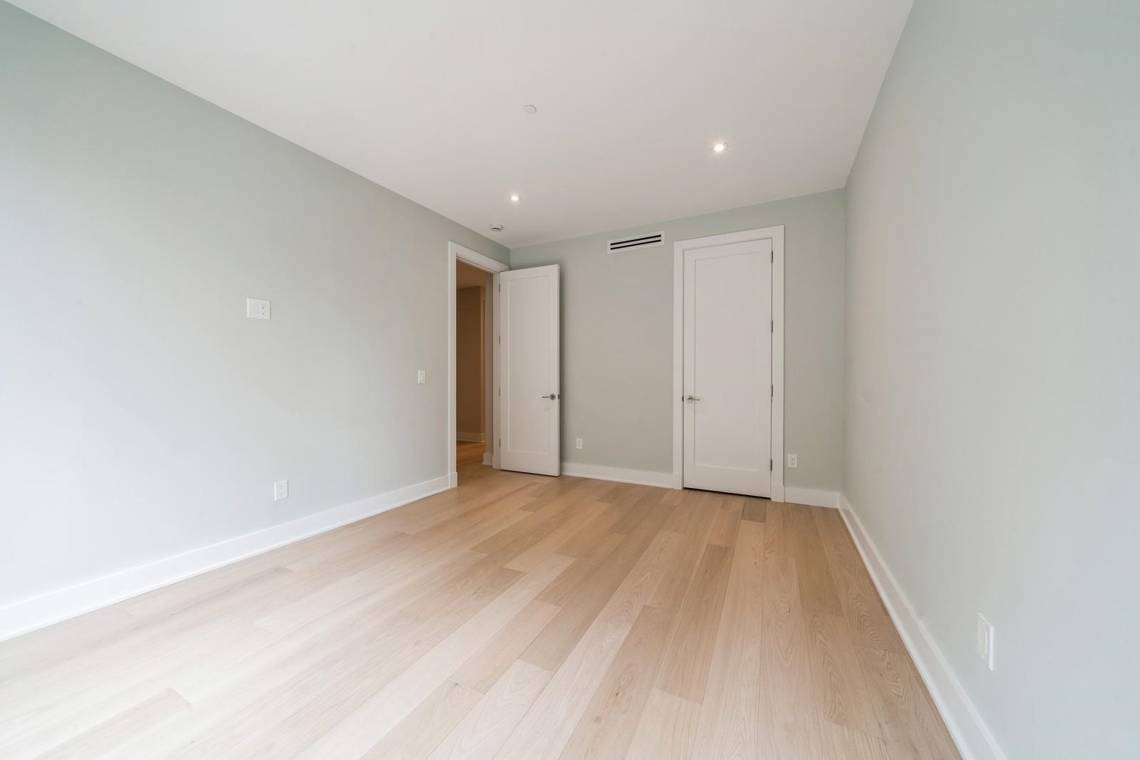 477 MONMOUTH ST Unit: 1