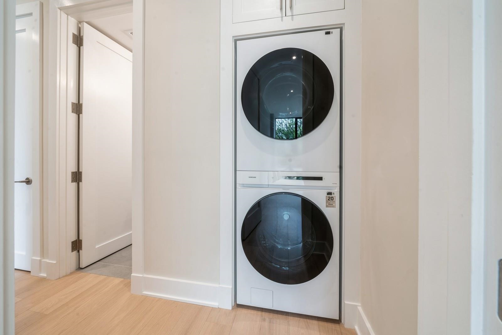 477 MONMOUTH ST Unit: 1