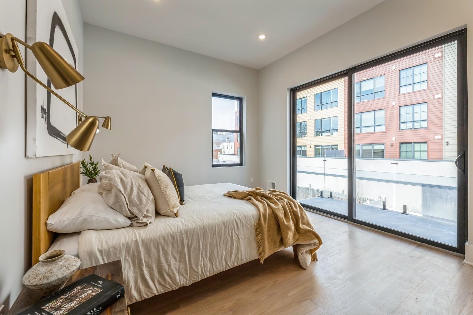 263 OGDEN AVE Unit: 1