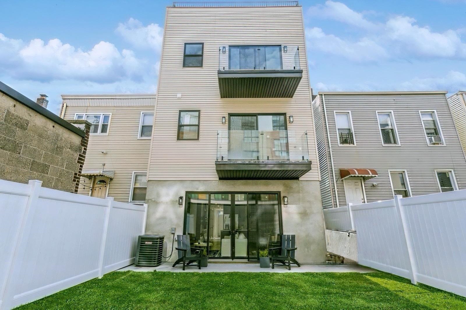 263 OGDEN AVE Unit: 1