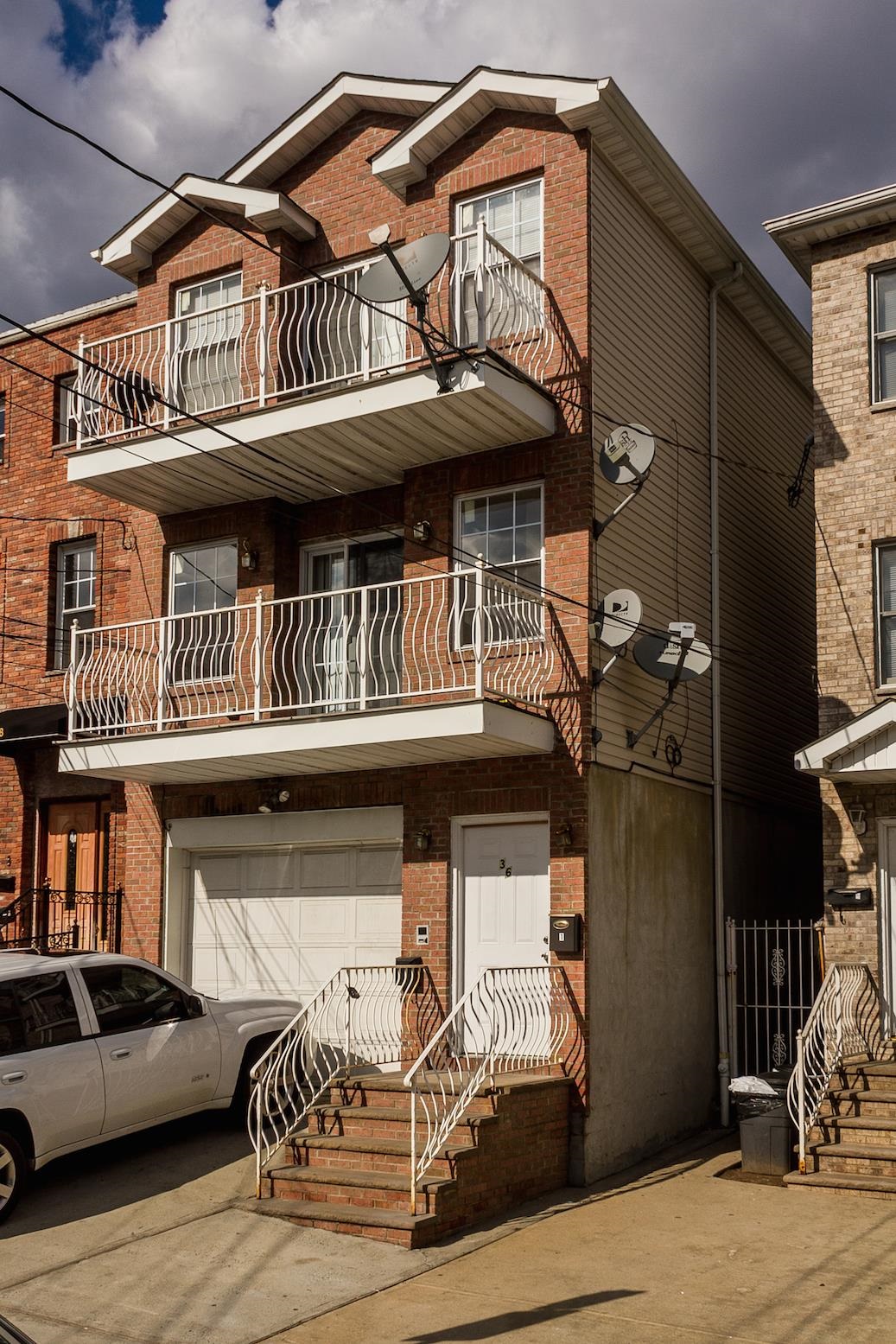 36 UNION ST