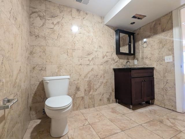 377 OGDEN AVE Unit: 1