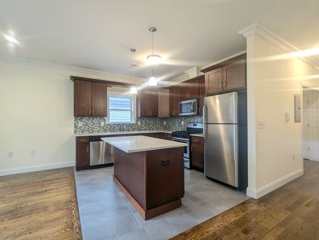 173 HALLADAY ST Unit: 2