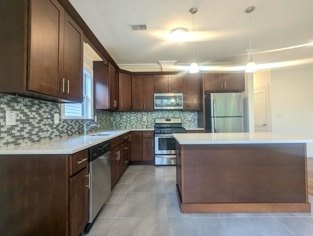 173 HALLADAY ST Unit: 2