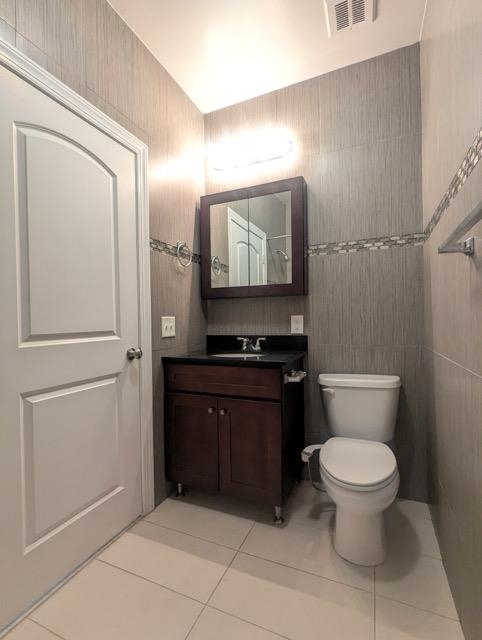 173 HALLADAY ST Unit: 2