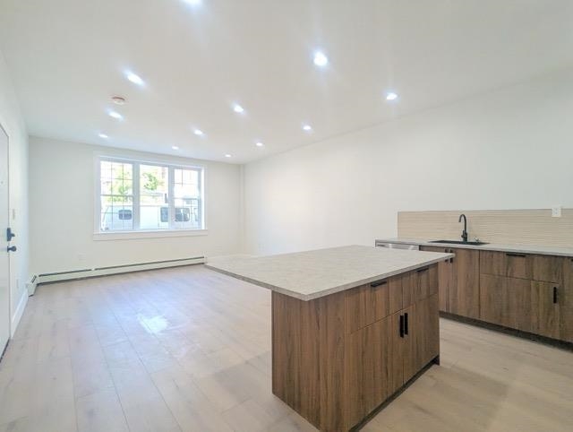 372 PALISADE AVE