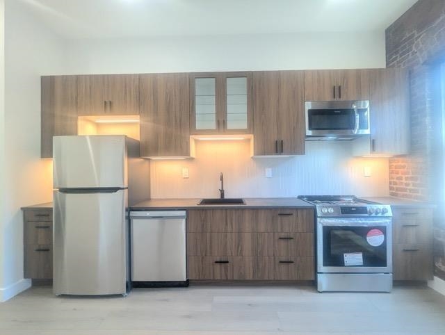 372 PALISADE AVE