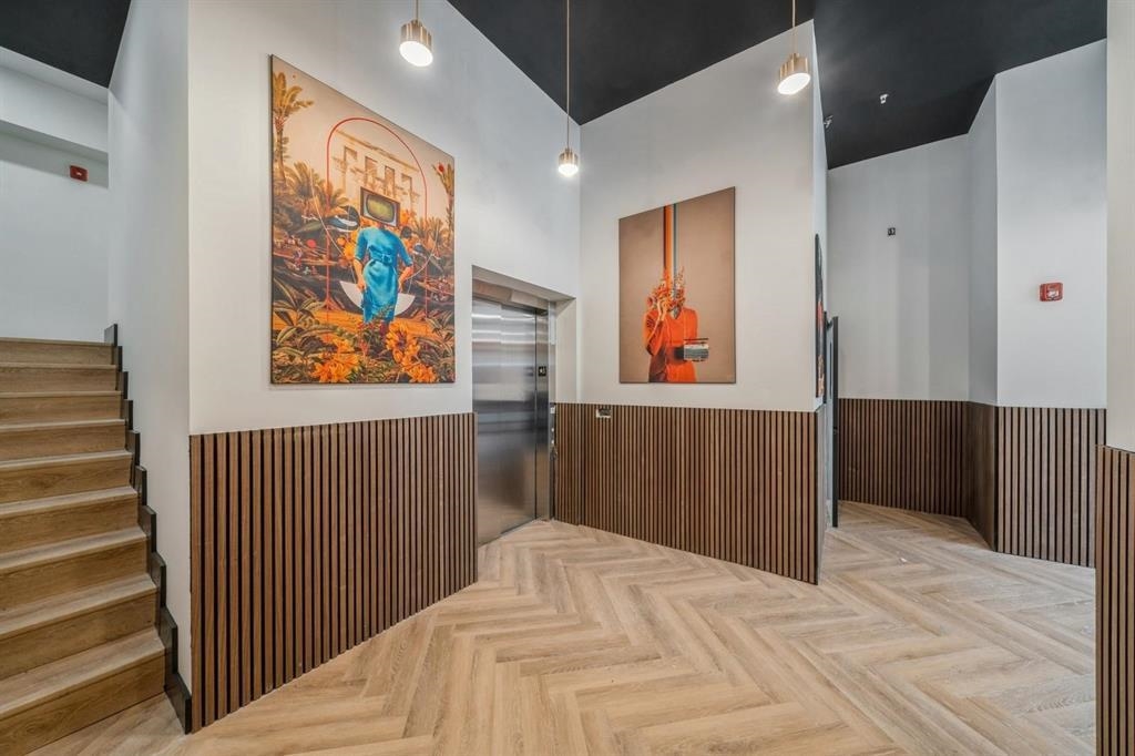 160 BRUNSWICK ST Unit: 305