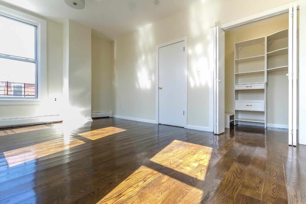 148 SOUTH ST