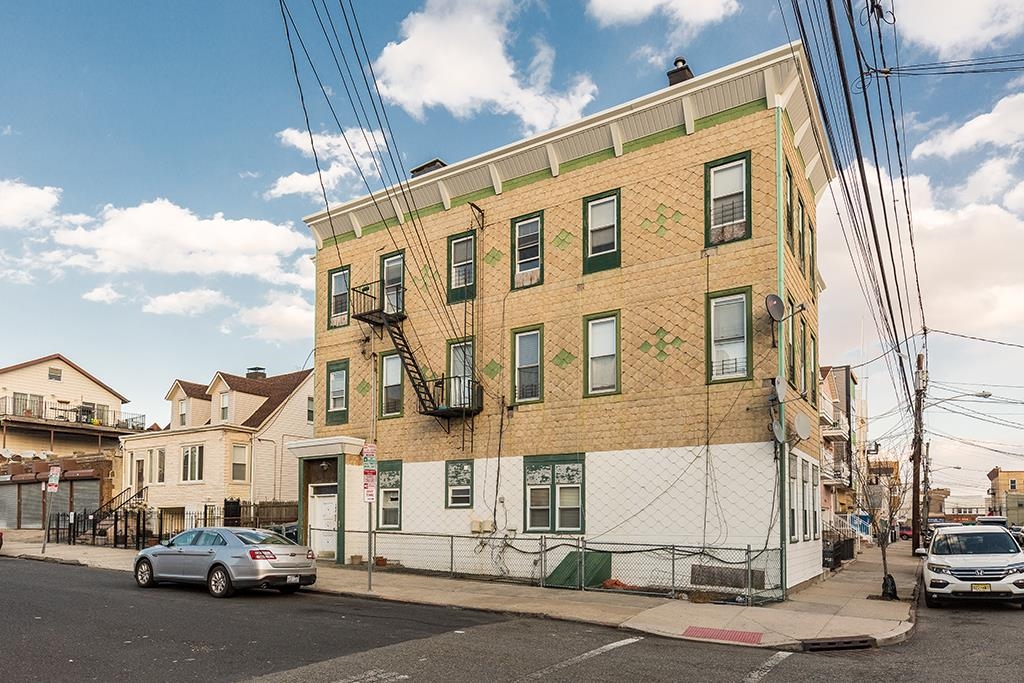 148 SOUTH ST