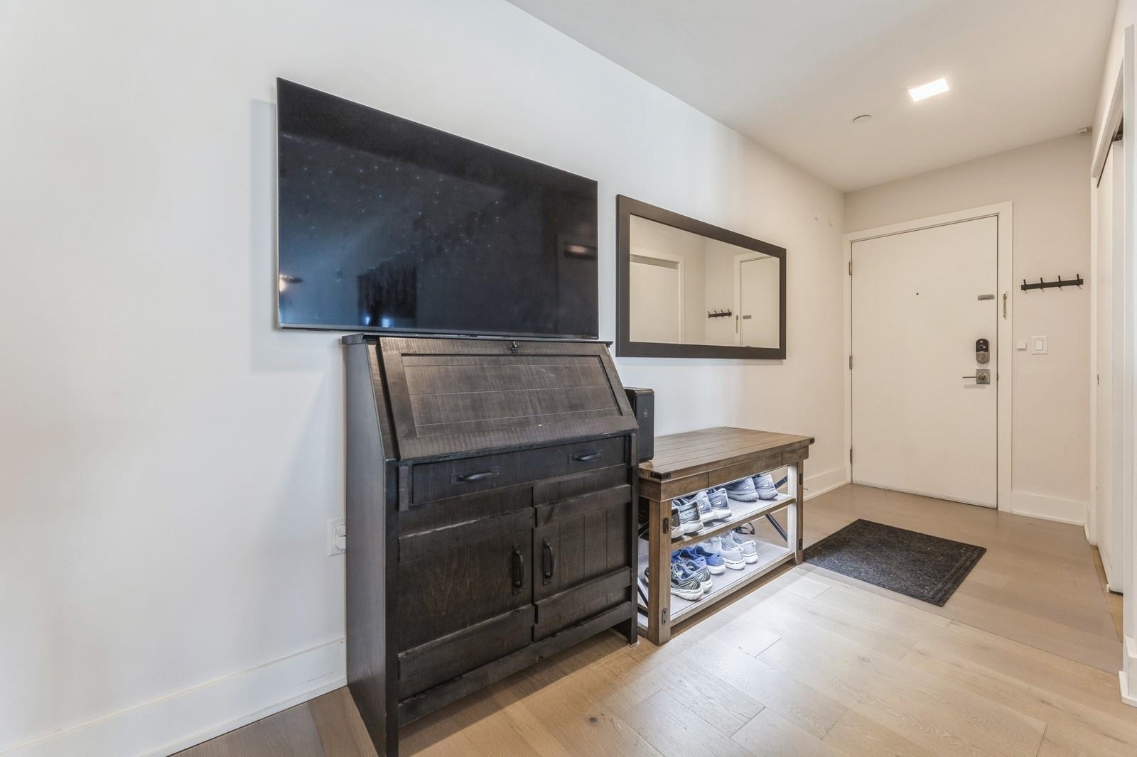 202 MERSELES ST Unit: 504