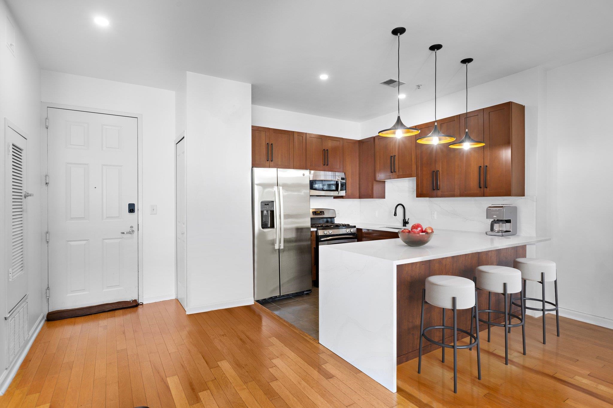 1100 ADAMS ST Unit: 501