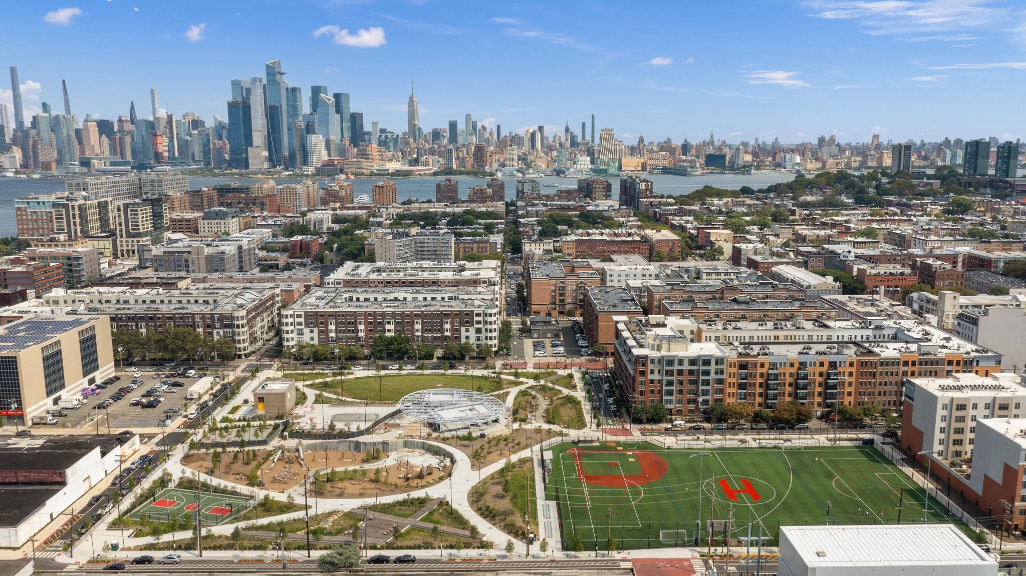 1100 ADAMS ST Unit: 501