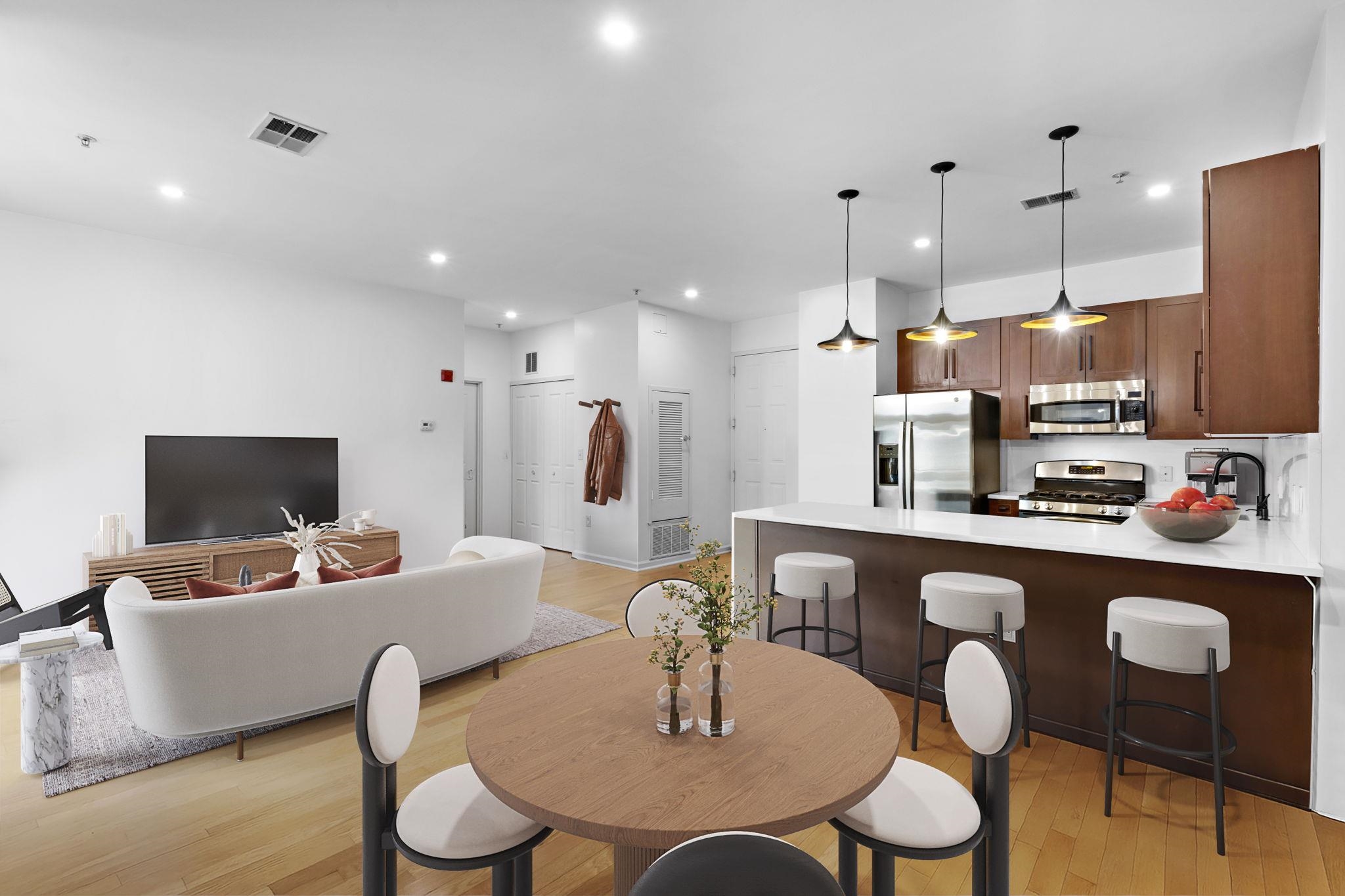 1100 ADAMS ST Unit: 501