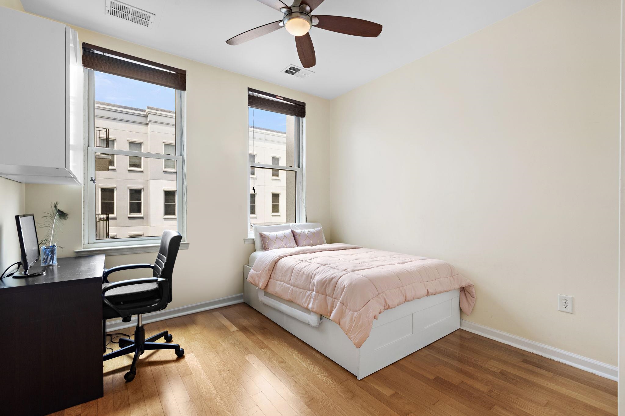 1100 ADAMS ST Unit: 501