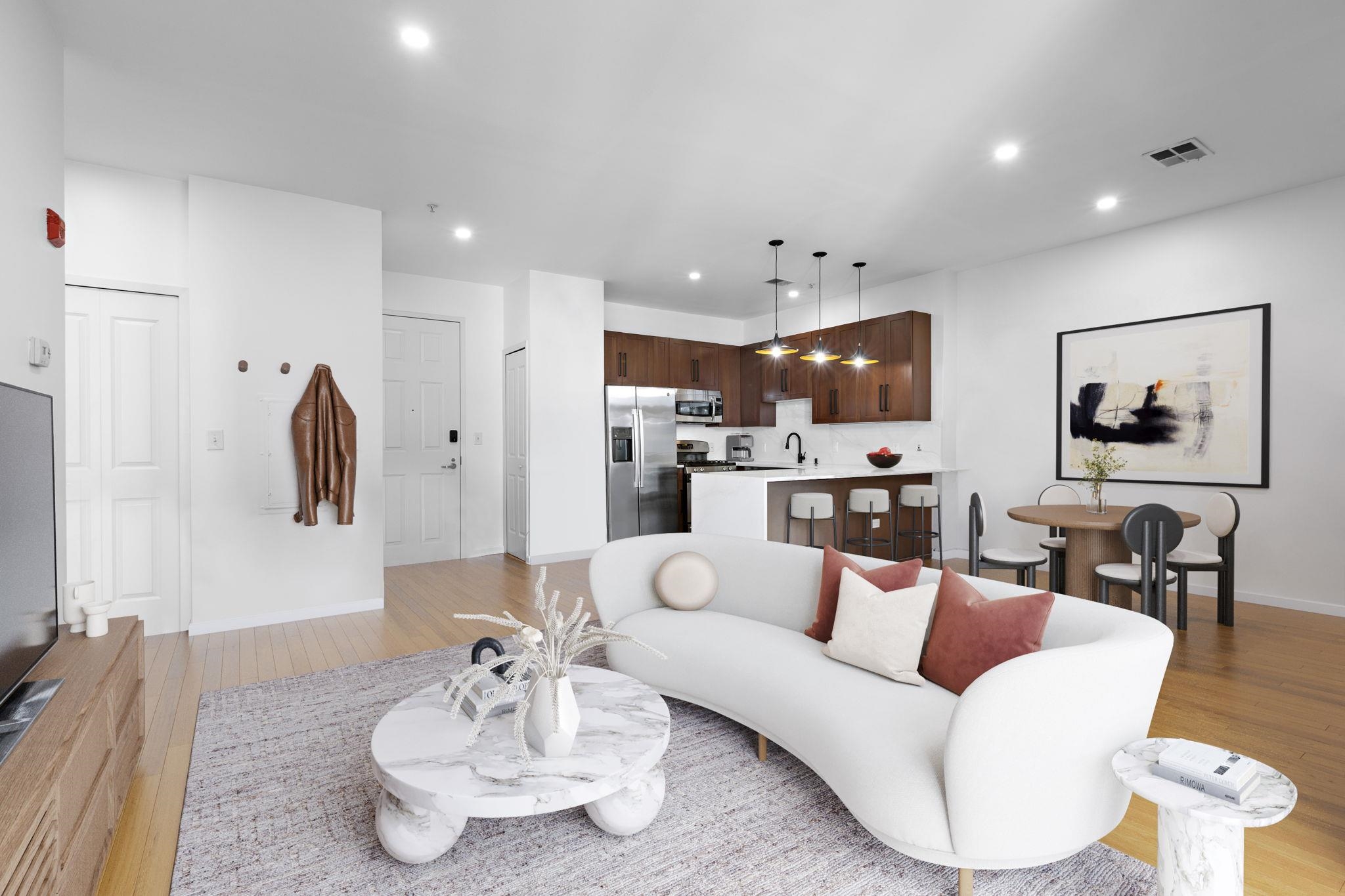 1100 ADAMS ST Unit: 501