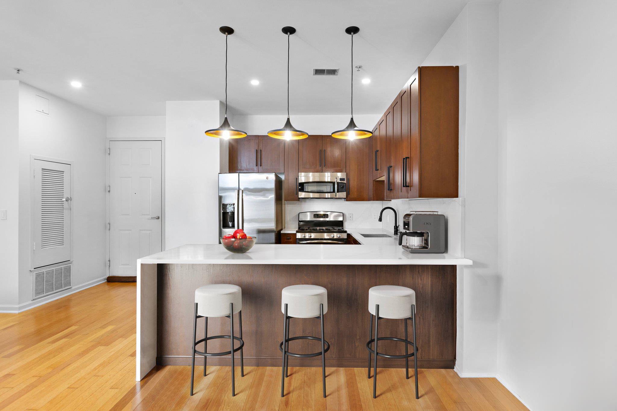 1100 ADAMS ST Unit: 501