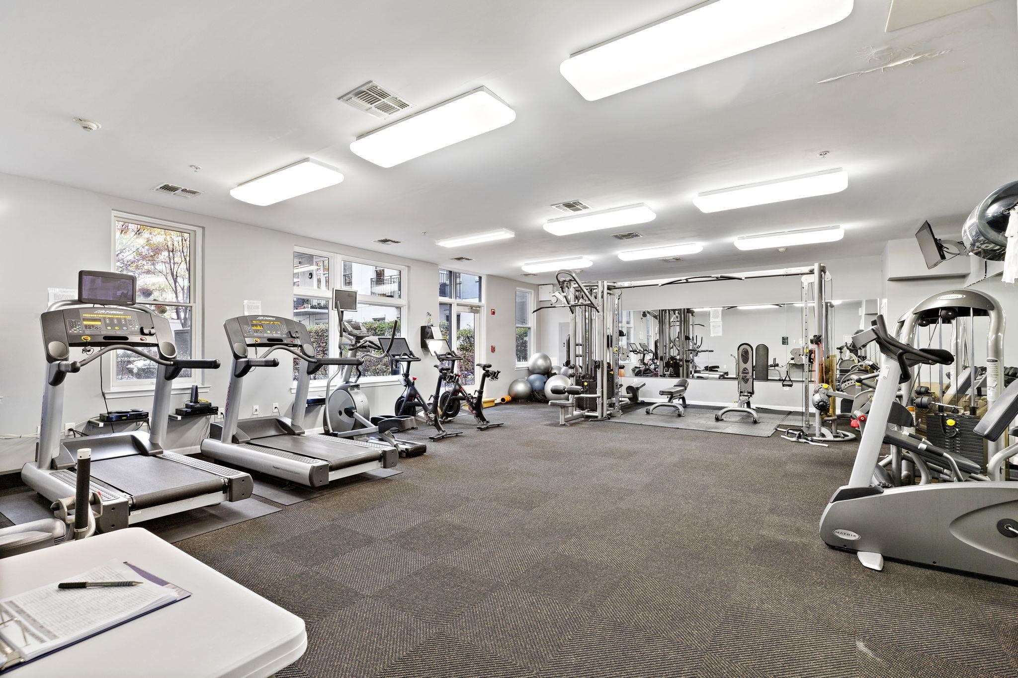 1100 ADAMS ST Unit: 501