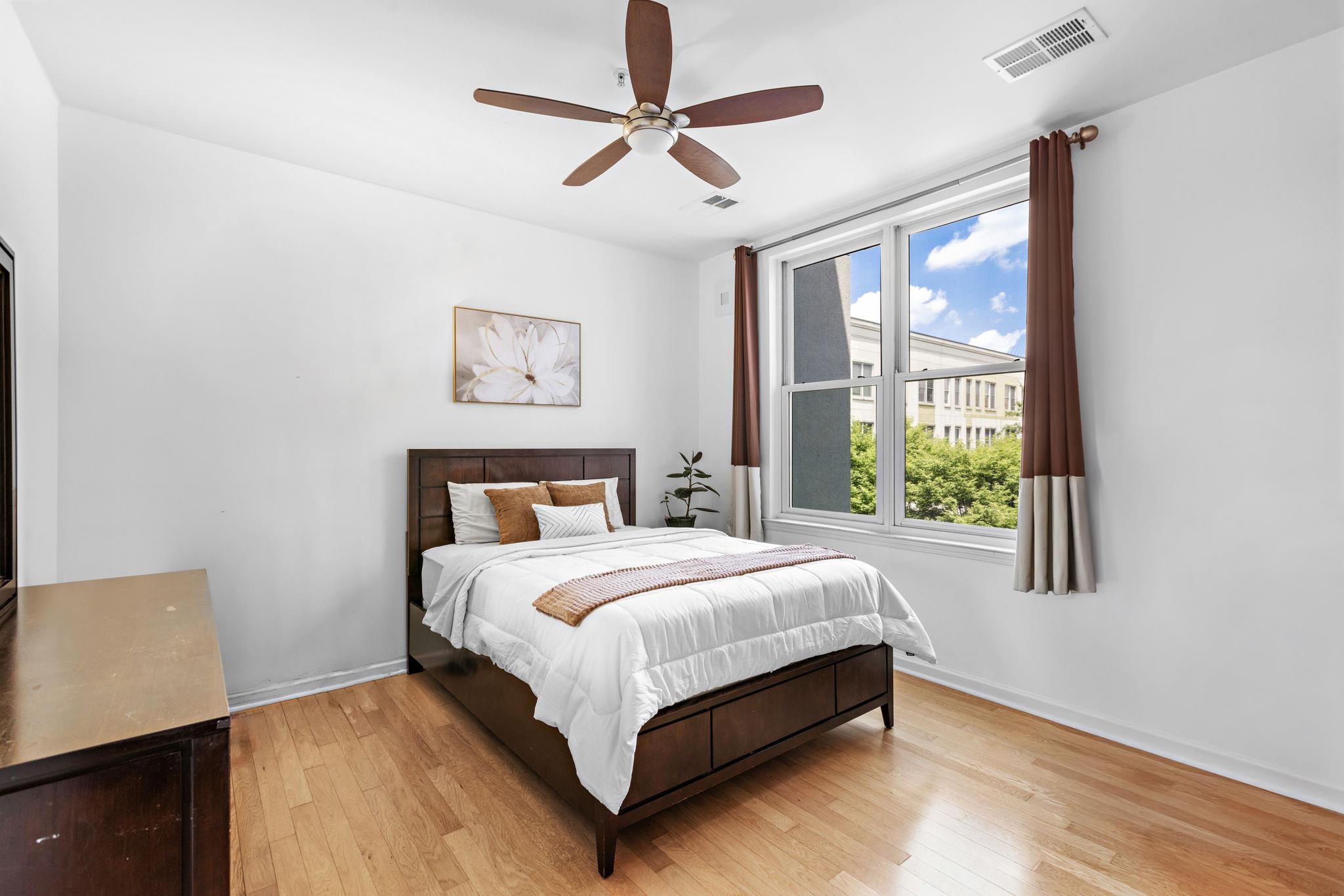 1100 ADAMS ST Unit: 501