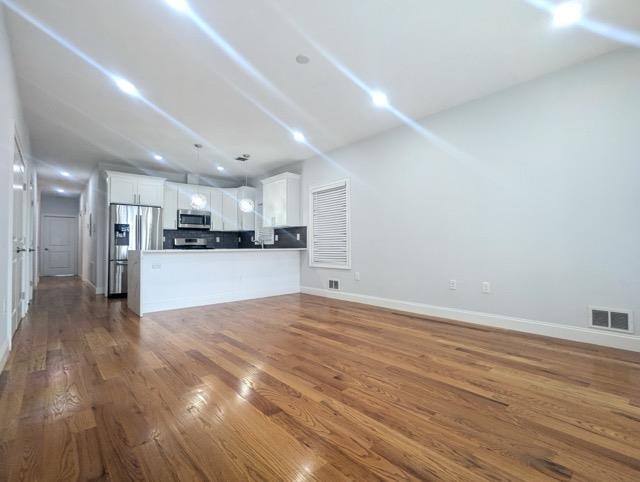 359 OGDEN AVE Unit: 1