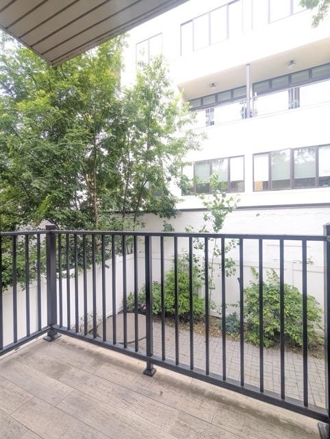 359 OGDEN AVE Unit: 1