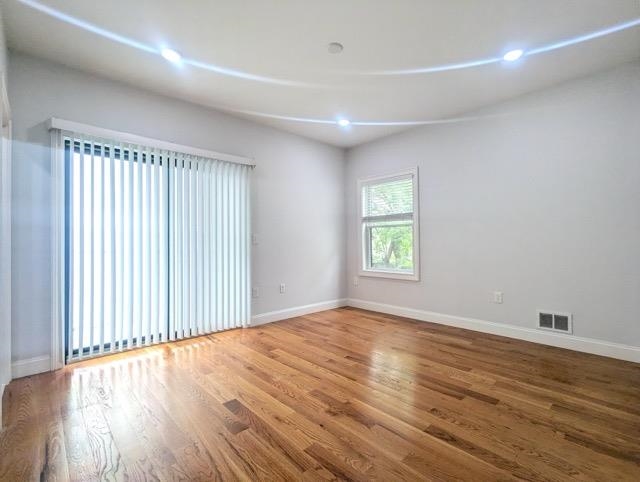 359 OGDEN AVE Unit: 1