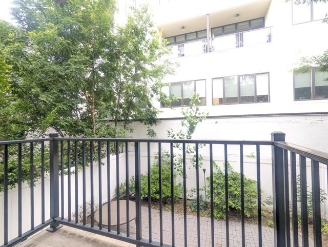 359 OGDEN AVE Unit: 1