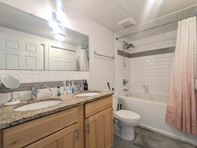 1 GREENE ST Unit: 701