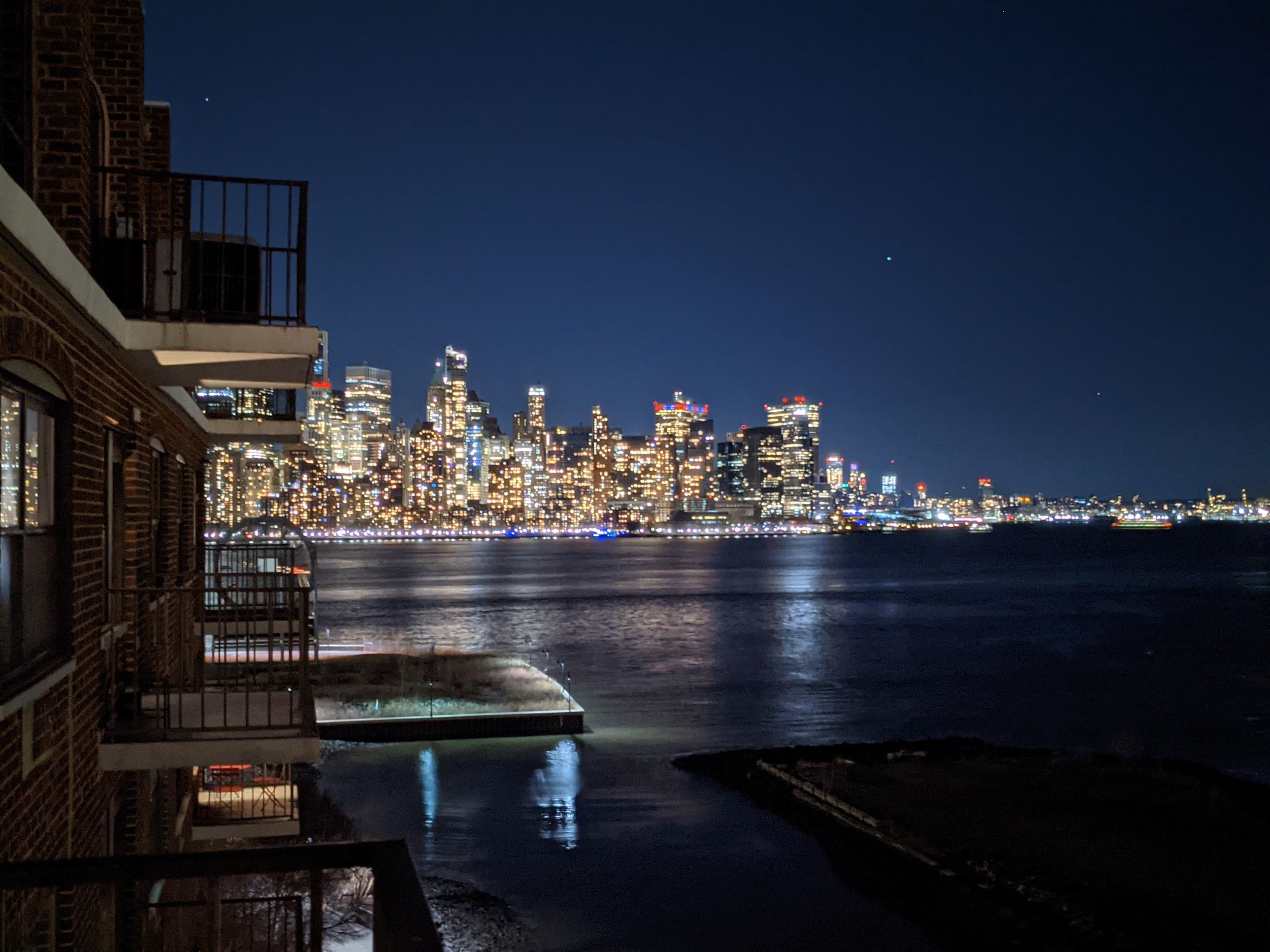 1 GREENE ST Unit: 701