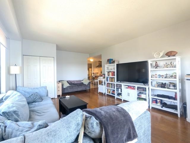 1 GREENE ST Unit: 701