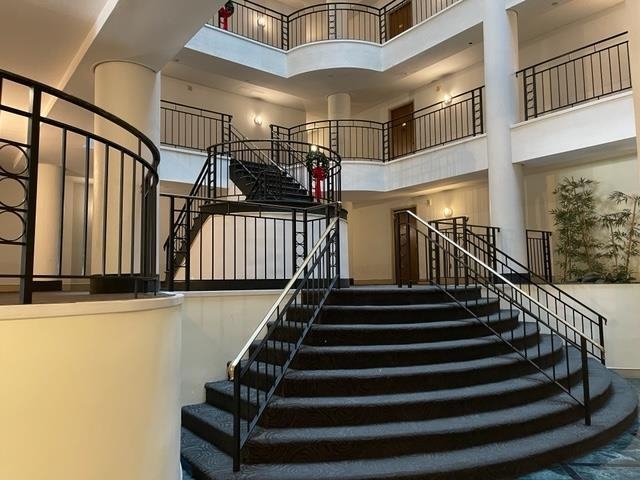 1 GREENE ST Unit: 701