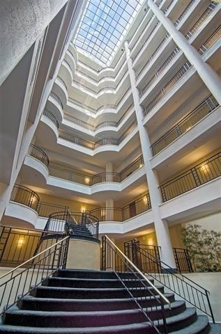1 GREENE ST Unit: 701