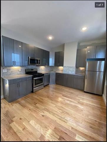 155 CHESTNUT AVE Unit: 2