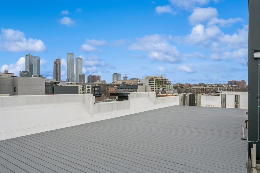 160 BRUNSWICK ST Unit: 403
